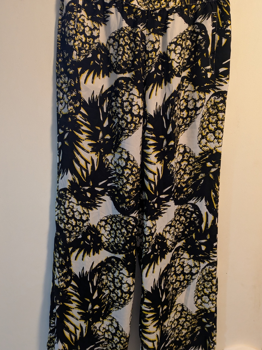 Worthington Black, White & Yellow Floral Print Pants